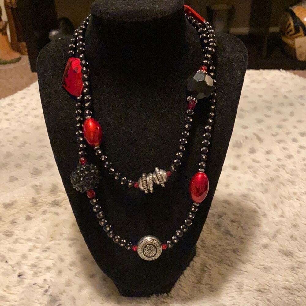 Costume Jewelry Knecklace